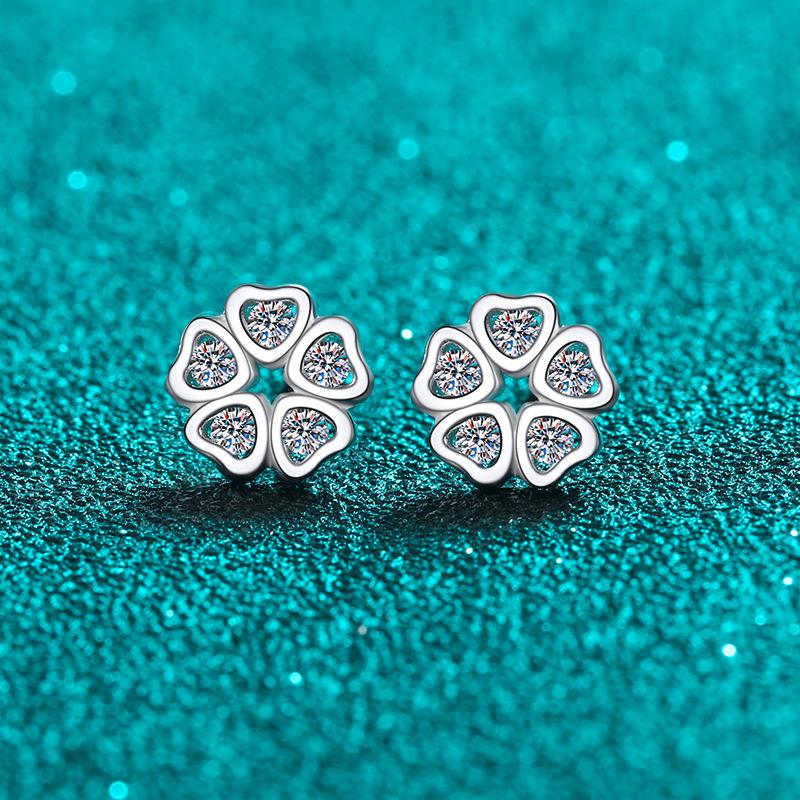 0.25ct D Color Moissanite Stud Earrings For Women Top Quality 100% 925 Silver Sparkling Wedding Jewelry Moissanite
0.25ct D Color Moissanite Stud Earrings For Women Top Quality 100% 925 Silver Sparkling Wedding Jewelry Moissanite