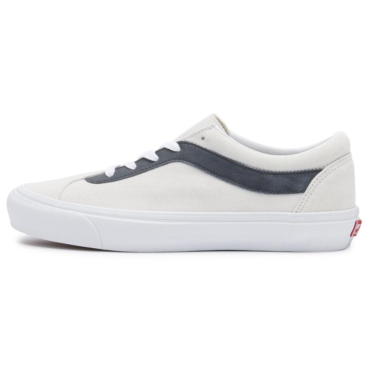 Vans Bender Bold Ni White/Black VN0A3WLPOIP 39
Vans Bender Bold Ni White/Black VN0A3WLPOIP 39