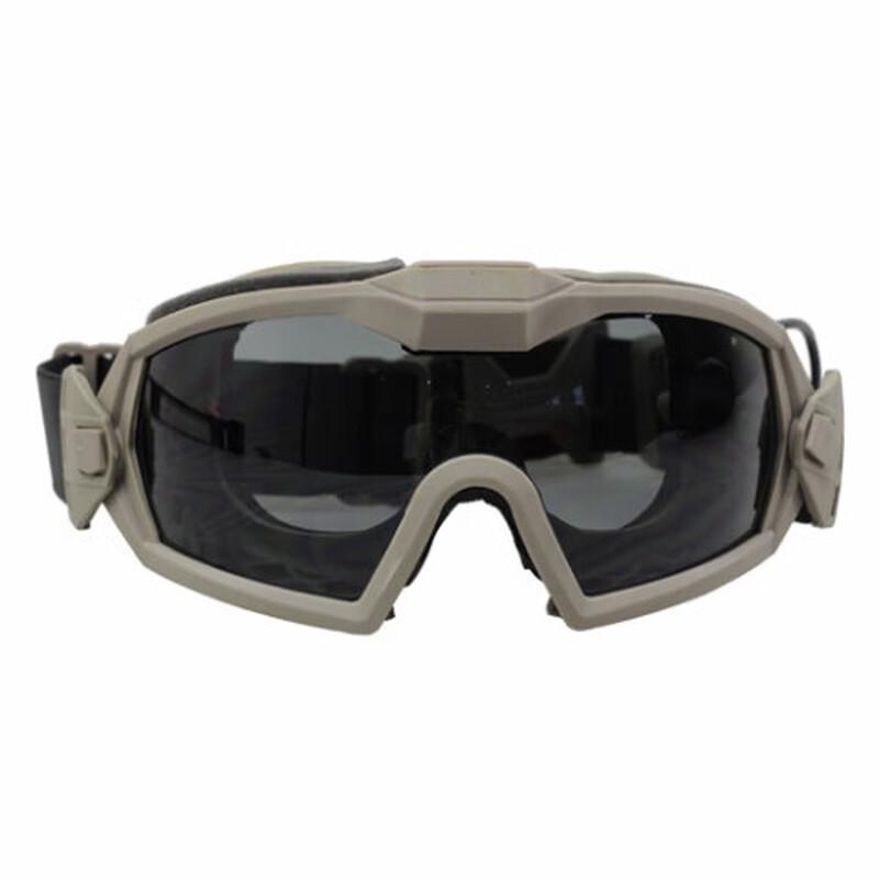 Mussel Fan Protective Goggles
Mussel Fan Protective Goggles