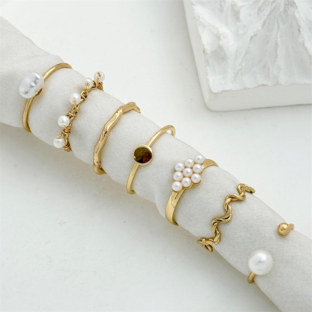 Japanese-Korean Pearl Knuckle Ring Set: 7-Piece Creative Fashion Rings for Women Size range 16-19
Japanese-Korean Pearl Knuckle Ring Set: 7-Piece Creative Fashion Rings for Women Size range 16-19