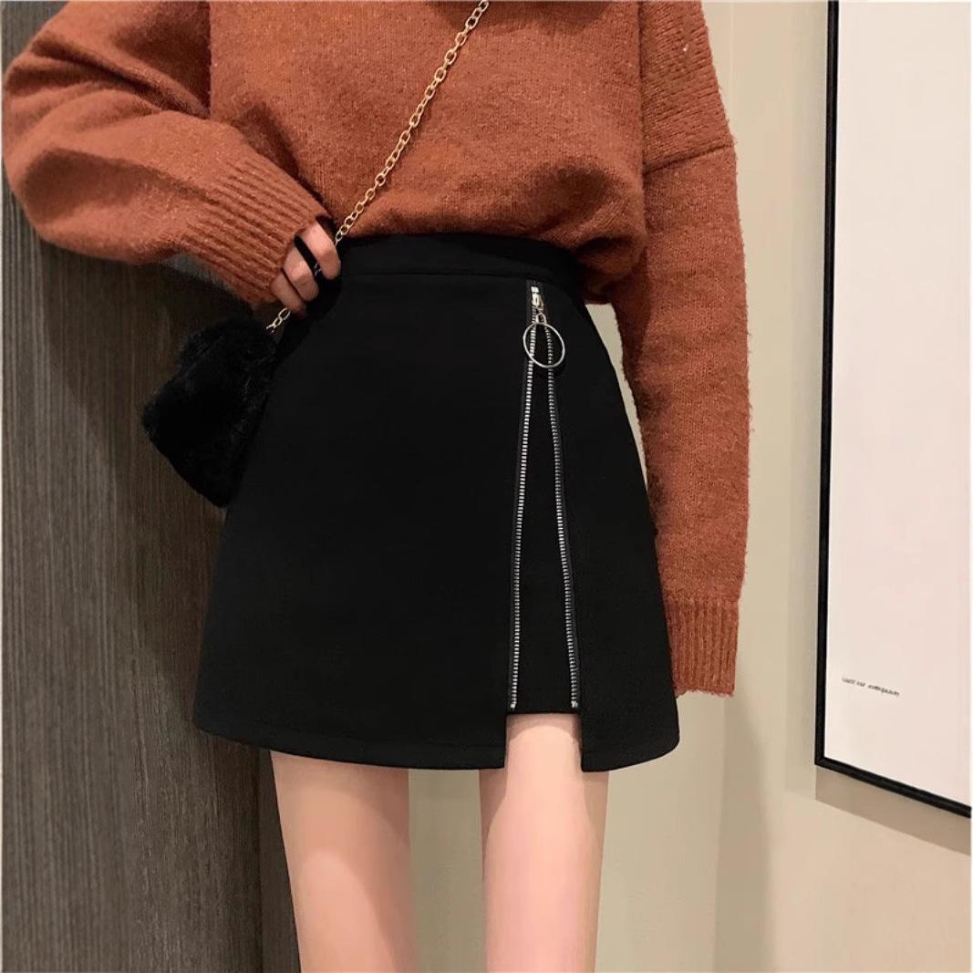 Plus Size Black High Waist Midi Skirt - Slimming Hip-Hugging A-Line for Autumn/Winter S (for 81-90 lbs)
Plus Size Black High Waist Midi Skirt - Slimming Hip-Hugging A-Line for Autumn/Winter S (for 81-90 lbs)