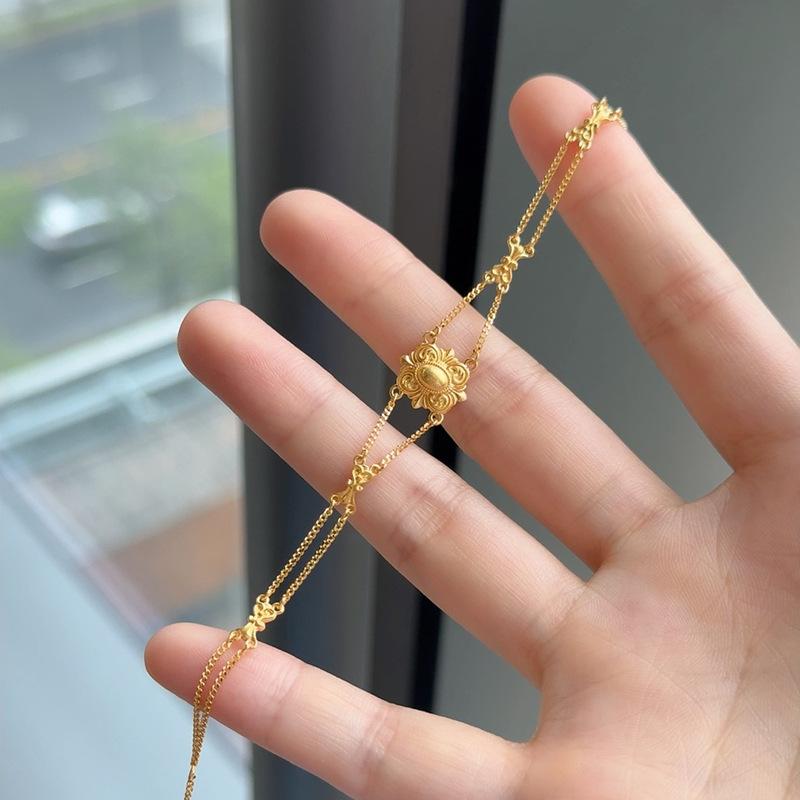 New in Light luxury Chain bangles Exquisite Gloss Series Baroque Spiral Leaf Bracelet for women Daily Party Gift золотий
New in Light luxury Chain bangles Exquisite Gloss Series Baroque Spiral Leaf Bracelet for women Daily Party Gift золотий