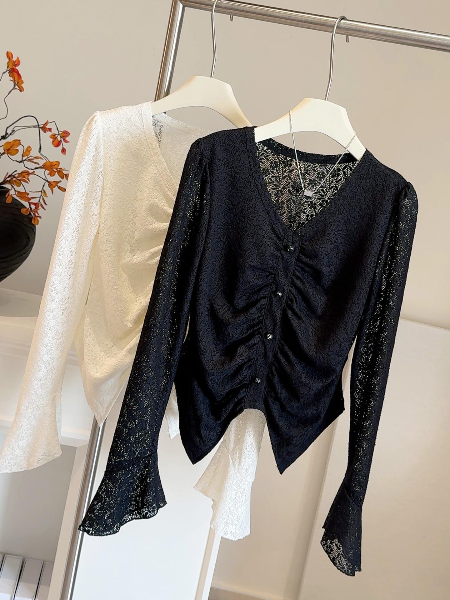 Кружевной топ с V-образным вырезом и рукавами-клеш, женский, осенний 2025, жаккардовый, облегающий One Size
Кружевной топ с V-образным вырезом и рукавами-клеш, женский, осенний 2025, жаккардовый, облегающий One Size