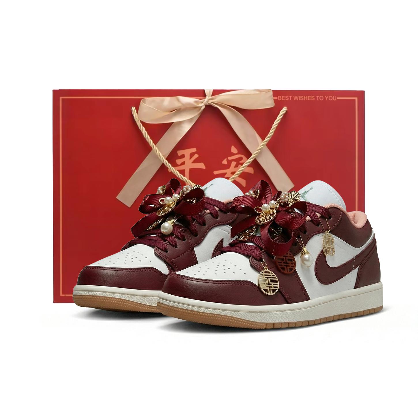 Jordan Air Jordan 1 Low top Vintage Basketball Shoes Women s Red White DC0774-130(Team59-SBOX) 39
Jordan Air Jordan 1 Low top Vintage Basketball Shoes Women s Red White DC0774-130(Team59-SBOX) 39