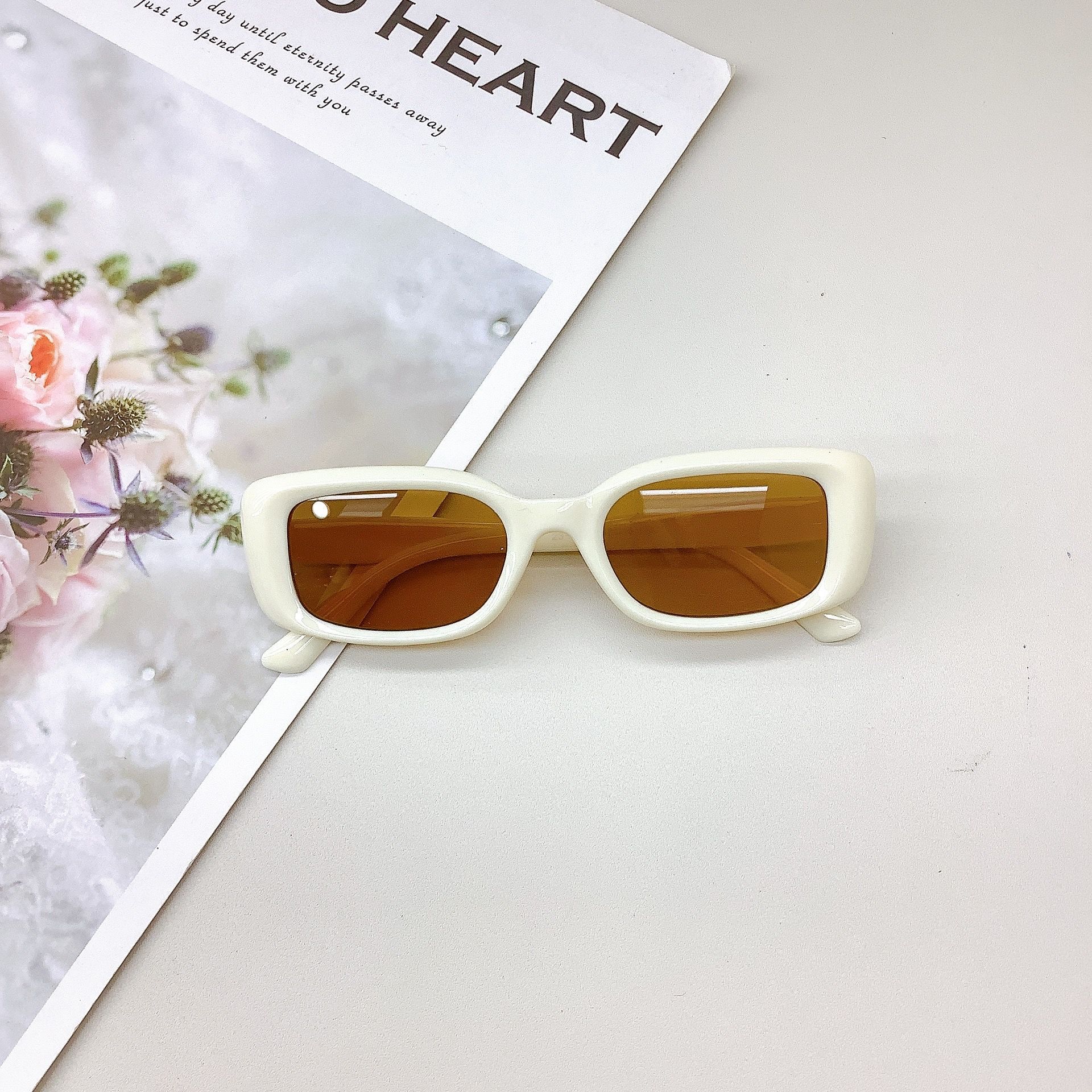 Модные солнцезащитные очки для путешествий с защитой от ультрафиолета для детей, милые солнцезащитные очки для девочек, защита глаз, очки для мальчиков Tide бежевый
Модные солнцезащитные очки для путешествий с защитой от ультрафиолета для детей, милые солнцезащитные очки для девочек, защита глаз, очки для мальчиков Tide бежевый