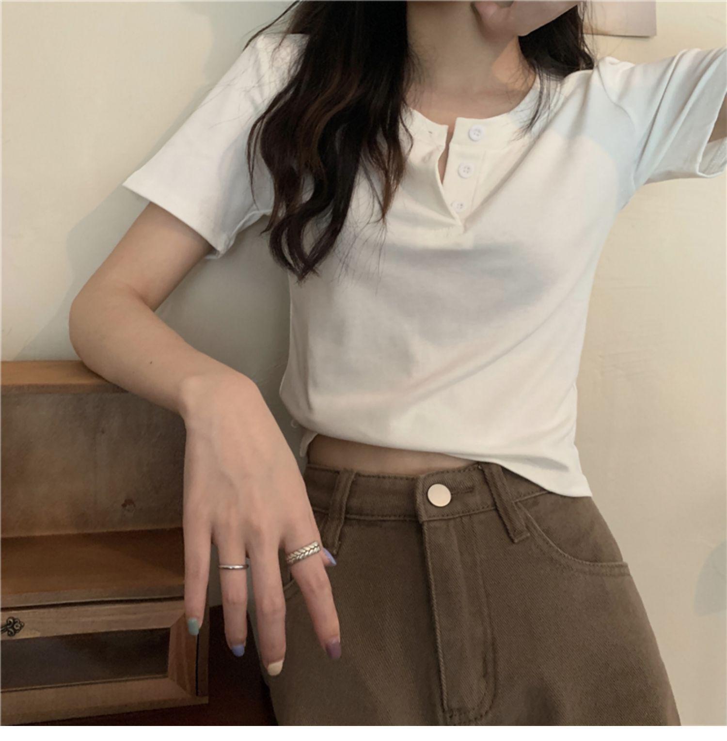 Korean Style Spicy Girl Summer 2026 Slimming Cropped T-shirt for Women - Plain Color, Trendy Short Sleeve Student Top XXL білий
Korean Style Spicy Girl Summer 2026 Slimming Cropped T-shirt for Women - Plain Color, Trendy Short Sleeve Student Top XXL білий