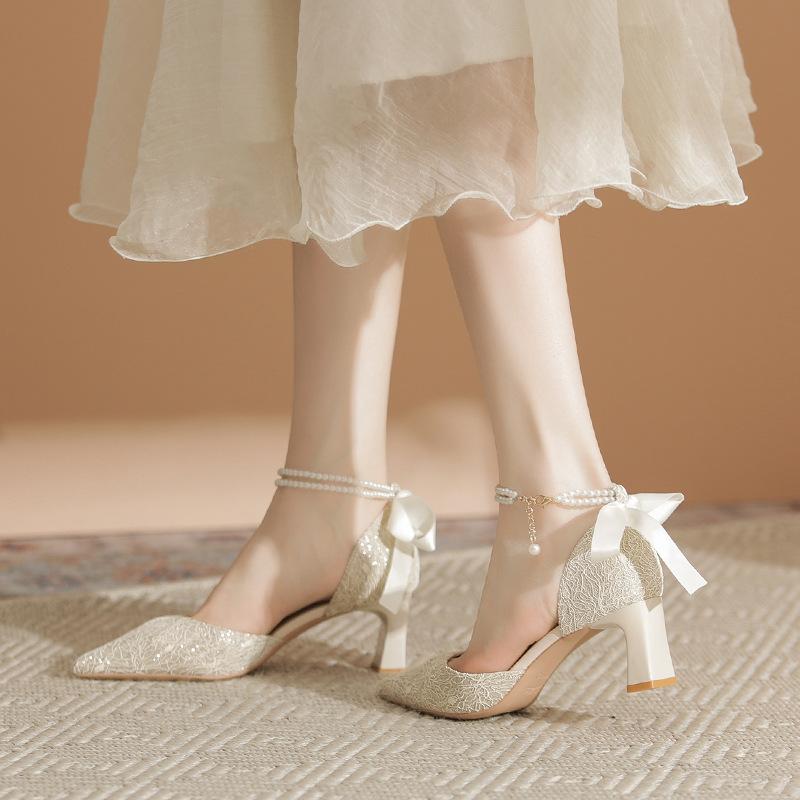 Ribbon high heels women s new pearl chain ribbon pointed thick heel not tired foot sandals 39
Ribbon high heels women s new pearl chain ribbon pointed thick heel not tired foot sandals 39
