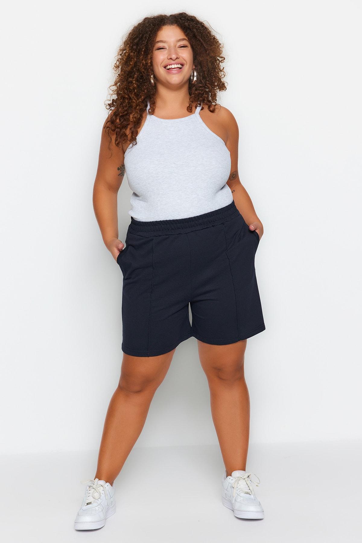 Women s Fashion New Plus Big Size Shorts & Bermuda Navy Blue Slim Ribbed Knitted Shorts 2XL темно-синього кольору
Women s Fashion New Plus Big Size Shorts & Bermuda Navy Blue Slim Ribbed Knitted Shorts 2XL темно-синього кольору