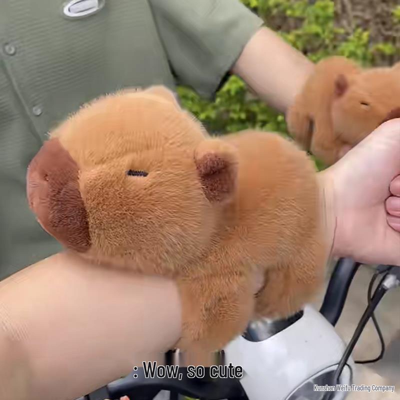 Capybara Plush Bracelet: Clapping Circle Couple Gift for Birthdays & Christmas 20 cm Slap Bracelet
Capybara Plush Bracelet: Clapping Circle Couple Gift for Birthdays & Christmas 20 cm Slap Bracelet