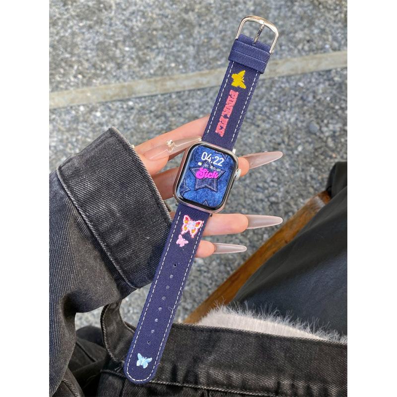 Джинсовий ремінець з вишивкою метелика для Iwatch 10-го покоління Apple Watch Applewatch9876Se Ремінець self-test 20mm темно-синього кольору
Джинсовий ремінець з вишивкою метелика для Iwatch 10-го покоління Apple Watch Applewatch9876Se Ремінець self-test 20mm темно-синього кольору