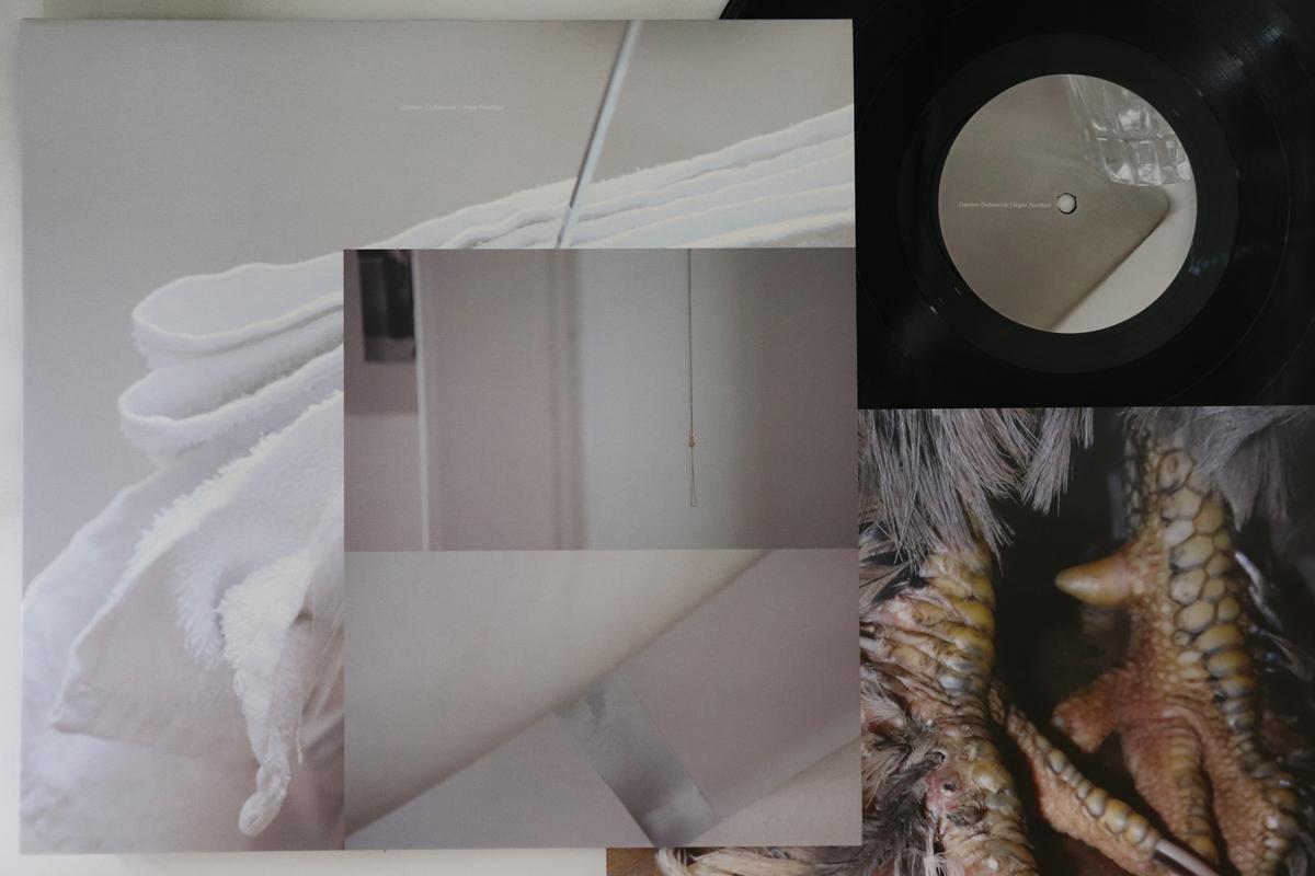 12inch Record DAMIEN DUBROVNIK - Vegas Fountain ALT020 Posh Isolation 2015 UK & Europ Dance & Electronica Used
12inch Record DAMIEN DUBROVNIK - Vegas Fountain ALT020 Posh Isolation 2015 UK & Europ Dance & Electronica Used