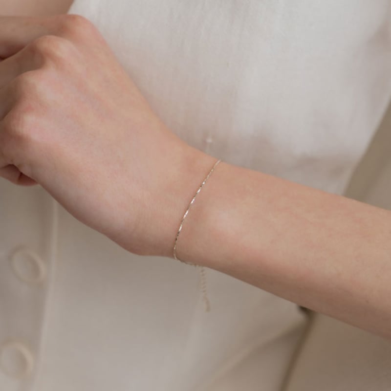 Dawn of Me Radiance Slim Bracelet S (wrist circumference 14-16cm)
Dawn of Me Radiance Slim Bracelet S (wrist circumference 14-16cm)