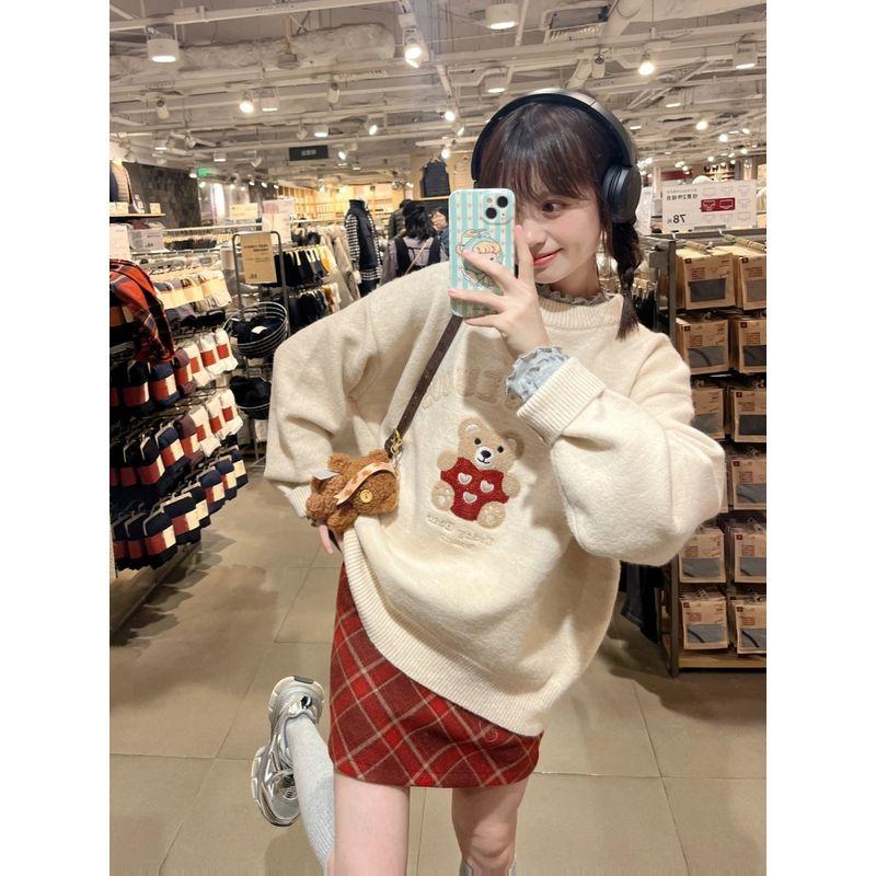 Autumn Winter Retro Towel Embroidery Bear Pullover Sweater Women s Loose and Lazy Style Heavy Weight round Neck Knitting Bottoming Shirt Tops Apricot with Oats S Suggested 35.00 kg-45.00 kg
Autumn Winter Retro Towel Embroidery Bear Pullover Sweater Women s Loose and Lazy Style Heavy Weight round Neck Knitting Bottoming Shirt Tops Apricot with Oats S Suggested 35.00 kg-45.00 kg