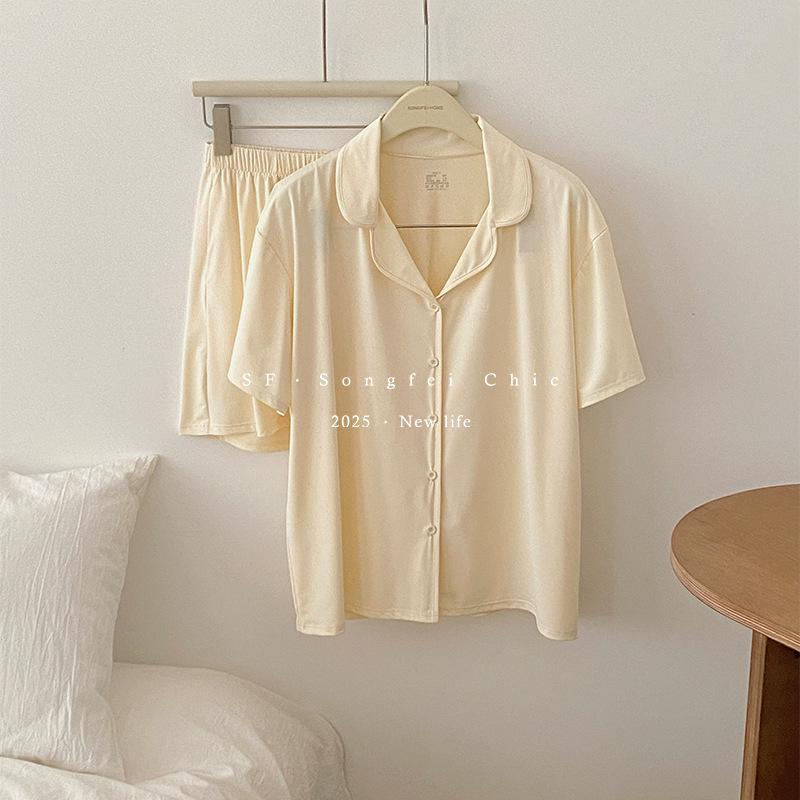 Women s Color Block Short Sleeve Pajama Set with Cool Touch Shorts and Pockets One Size (Fits 40-70kg)
Women s Color Block Short Sleeve Pajama Set with Cool Touch Shorts and Pockets One Size (Fits 40-70kg)