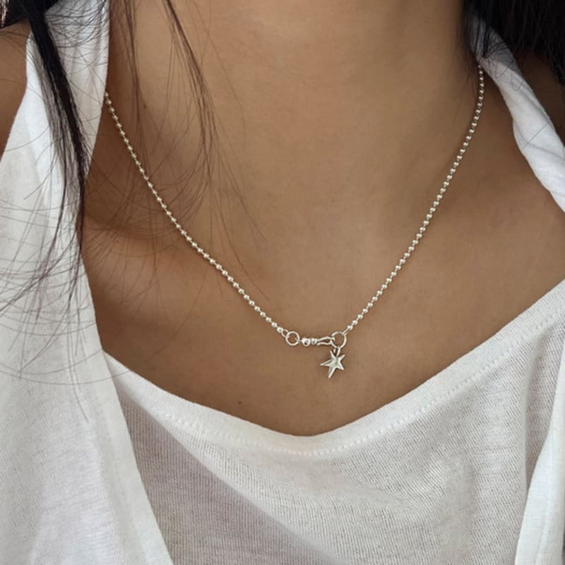 NUDOOR Star necklace 45cm
NUDOOR Star necklace 45cm