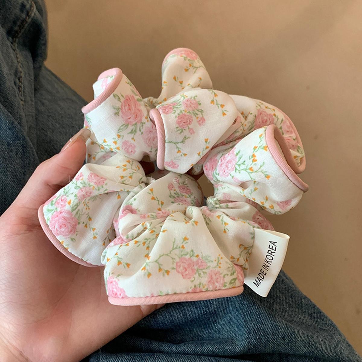 1 шт./3 шт. резинка для волос в корейском стиле, мягкая, винтажная, с цветочным принтом, большая резинка-кишка, женская, высококачественная, большая резинка для пучка, аксессуар для волос
1 шт./3 шт. резинка для волос в корейском стиле, мягкая, винтажная, с цветочным принтом, большая резинка-кишка, женская, высококачественная, большая резинка для пучка, аксессуар для волос