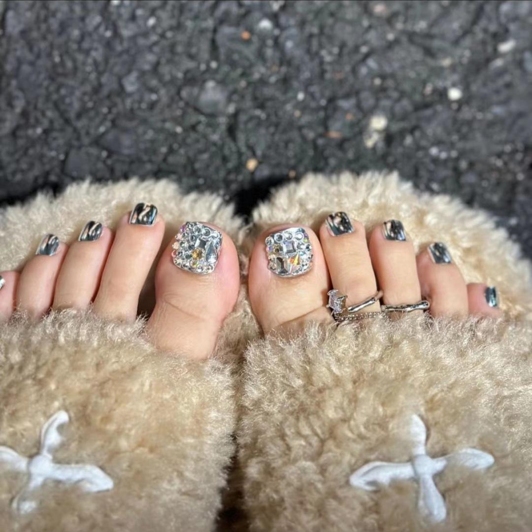 J62 Super Shiny Rhinestone Toenail Stickers: Gel Finish, Colored Diamonds, Wearable Fake Nails
J62 Super Shiny Rhinestone Toenail Stickers: Gel Finish, Colored Diamonds, Wearable Fake Nails