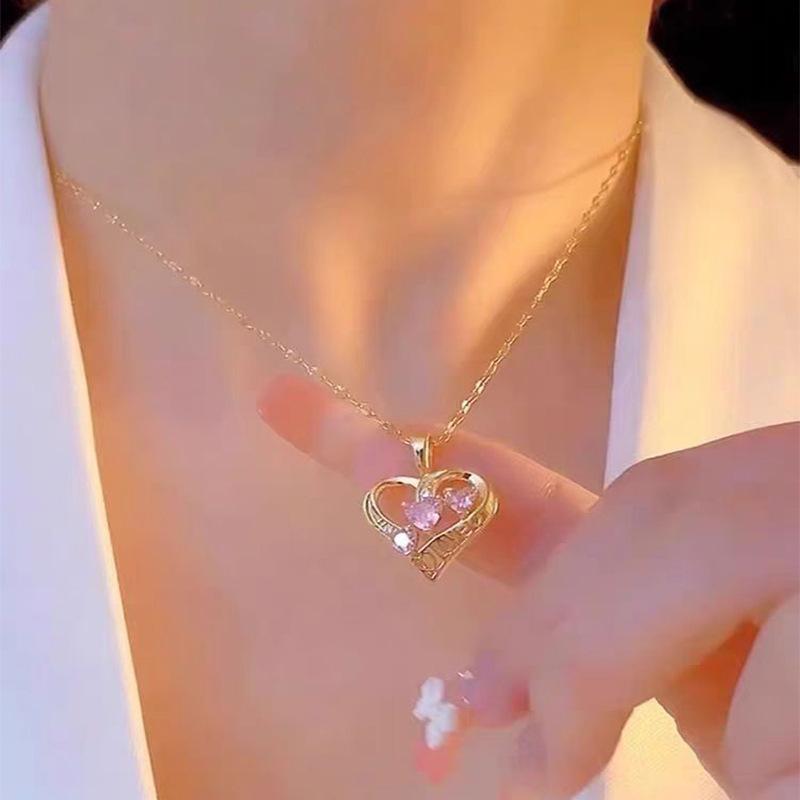 Ожерелье из титановой стали в корейском стиле Love, женское, легкое, роскошное, простое, универсальное, темпераментное, с подвеской в форме сердца из циркония Love
Ожерелье из титановой стали в корейском стиле Love, женское, легкое, роскошное, простое, универсальное, темпераментное, с подвеской в форме сердца из циркония Love