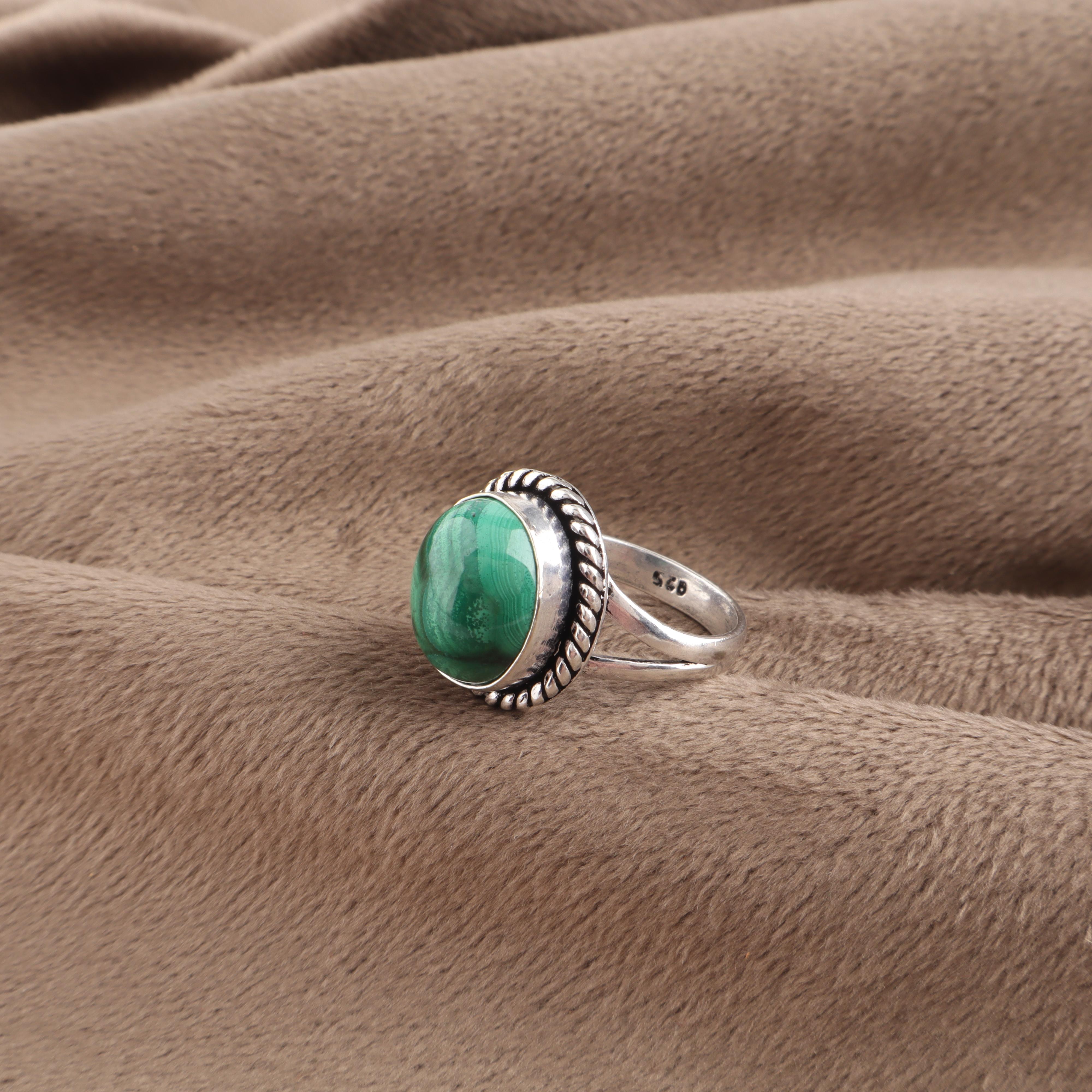Natural Malachite Gemstone 925 Sterling Silver Statement Jewelry Pretty Ring For Gift RR-84-22 4
Natural Malachite Gemstone 925 Sterling Silver Statement Jewelry Pretty Ring For Gift RR-84-22 4