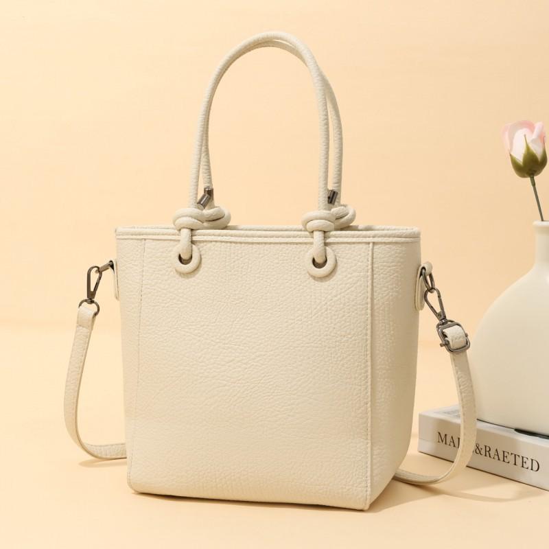 Western Fashion Trend Small Square Bag 2025 Season New Niche Design Women s Casual Simple One-shoulder Cross-body бежевий
Western Fashion Trend Small Square Bag 2025 Season New Niche Design Women s Casual Simple One-shoulder Cross-body бежевий