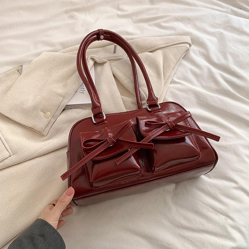 Flying Stars Bow Underarm Bag for Women PU Leather Spring Fashion and Stylish Small Design Commuter Shoulder Bag 30cmX17cmX10cm
Flying Stars Bow Underarm Bag for Women PU Leather Spring Fashion and Stylish Small Design Commuter Shoulder Bag 30cmX17cmX10cm