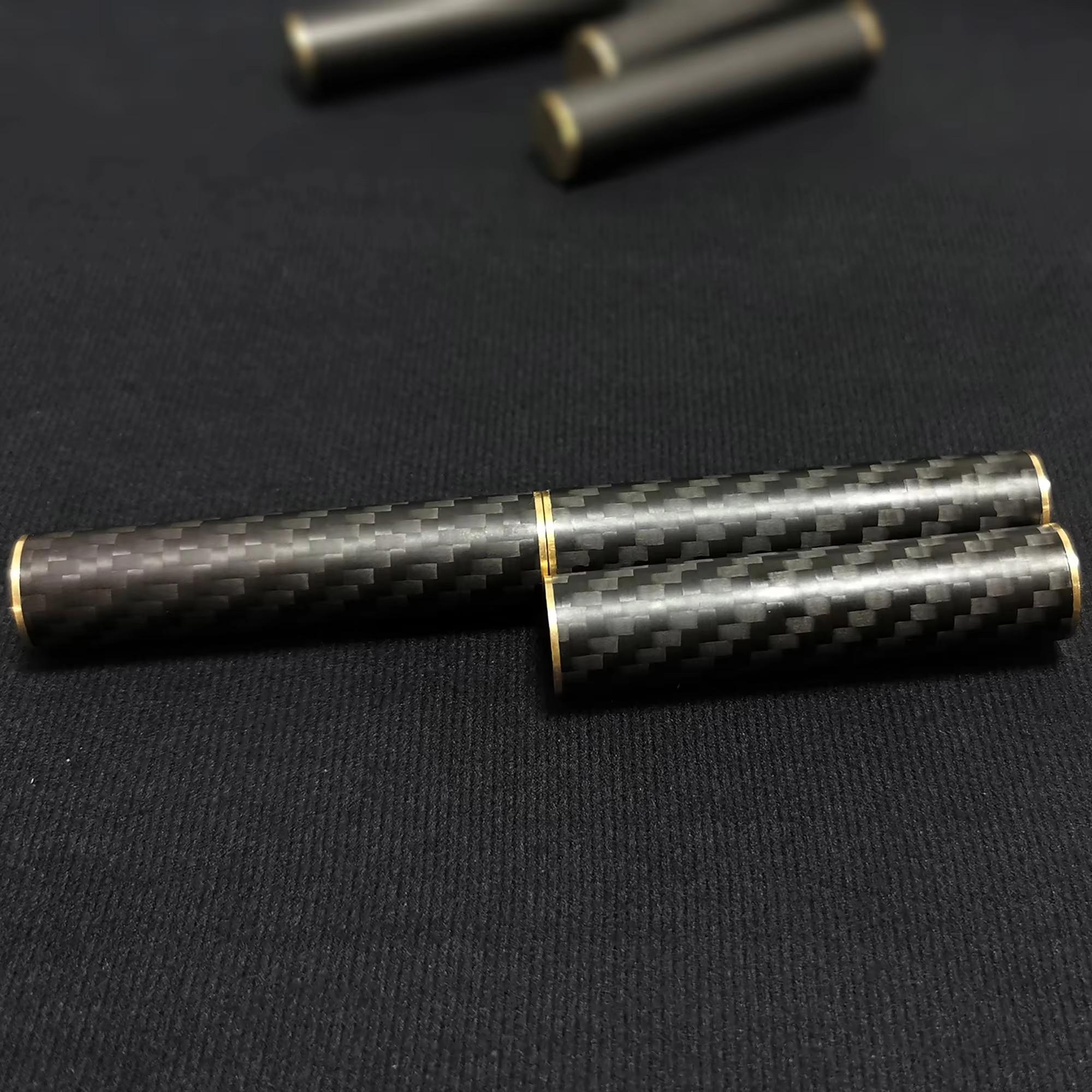 EDC Fidget Toys Stress Relief For Adults Magnetic Metal Carbon Fiber Three-section Stick Rotating Creative Gift
EDC Fidget Toys Stress Relief For Adults Magnetic Metal Carbon Fiber Three-section Stick Rotating Creative Gift