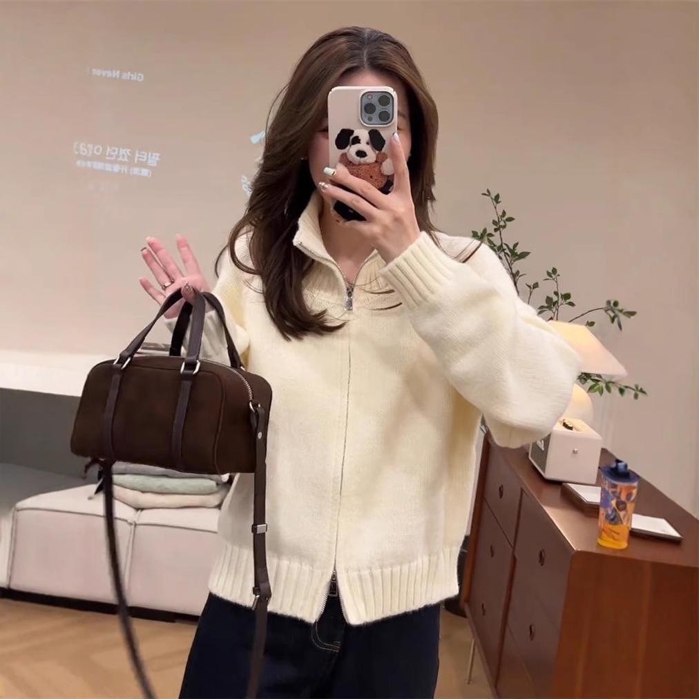Korean Style Solid Color Stand-Up Collar Women s Cardigan: Autumn/Winter Soft Double Zipper Knitted Coat Large
Korean Style Solid Color Stand-Up Collar Women s Cardigan: Autumn/Winter Soft Double Zipper Knitted Coat Large