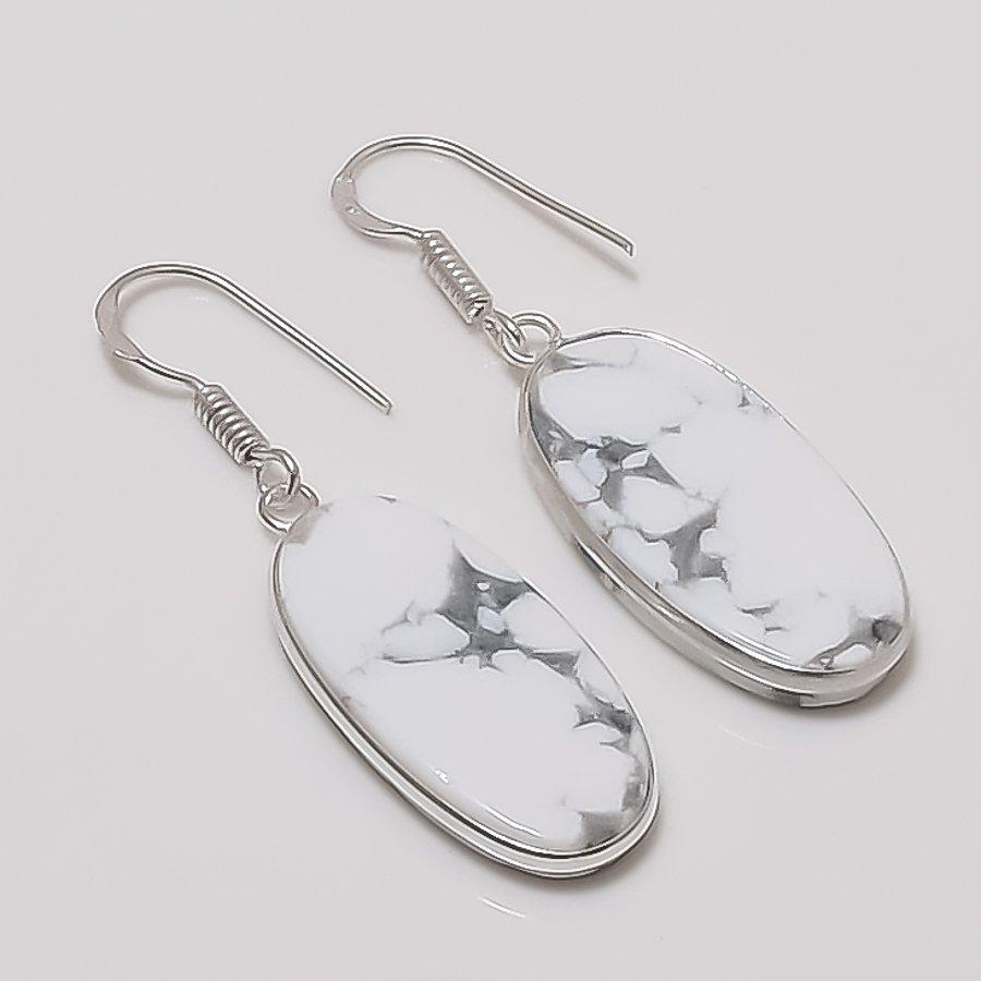 Natural Howlite Gemstone Handmade 925 Sterling Silver Jewelry Earring 1.81 AEE-11153
Natural Howlite Gemstone Handmade 925 Sterling Silver Jewelry Earring 1.81 AEE-11153