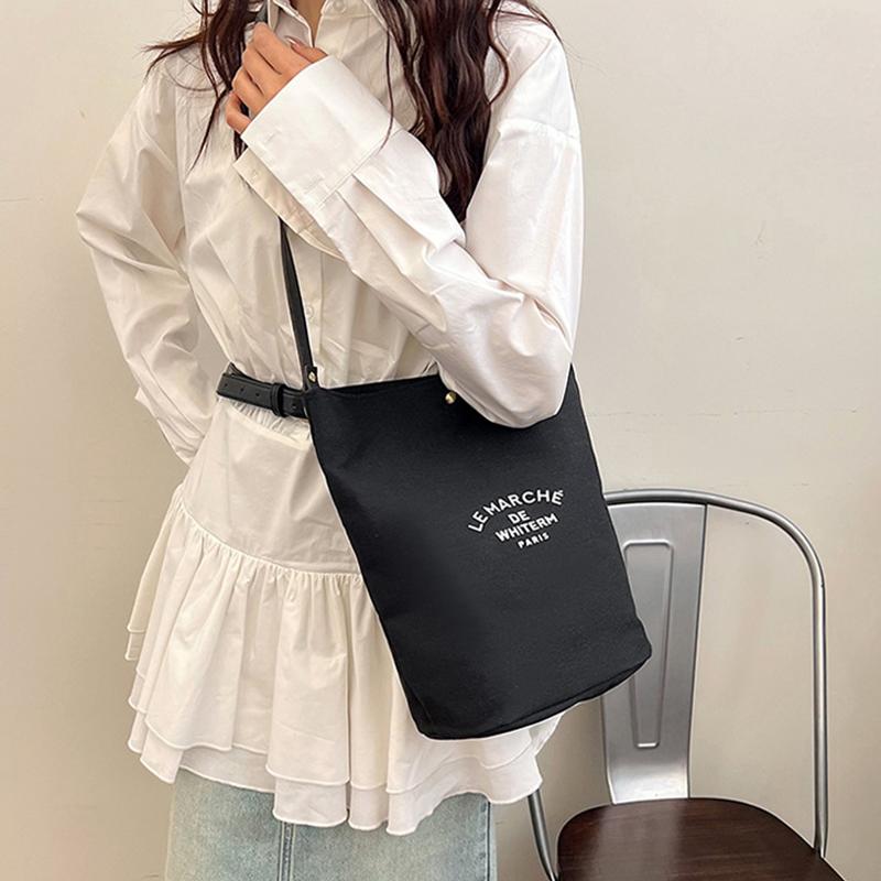 Simple And Versatile Single Shoulder Crossbody Bag With Printed Water Bucket Bag чорний
Simple And Versatile Single Shoulder Crossbody Bag With Printed Water Bucket Bag чорний