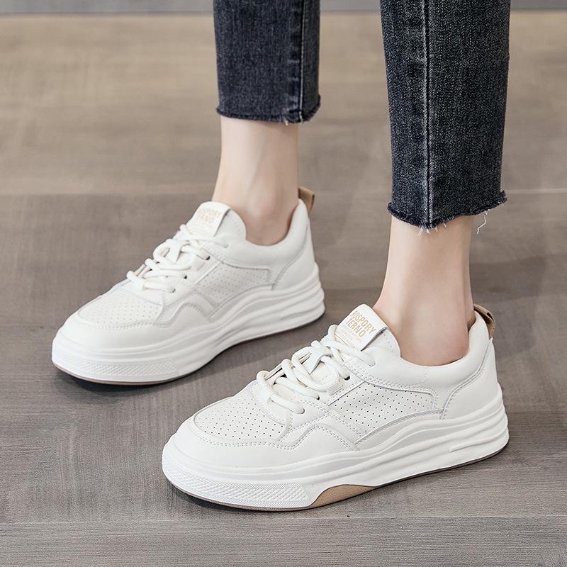 Leather little white shoes women s shoes driving soft sole Korean version of sports and leisure versatile leather tide brand flat baseplate shoes 40
Leather little white shoes women s shoes driving soft sole Korean version of sports and leisure versatile leather tide brand flat baseplate shoes 40