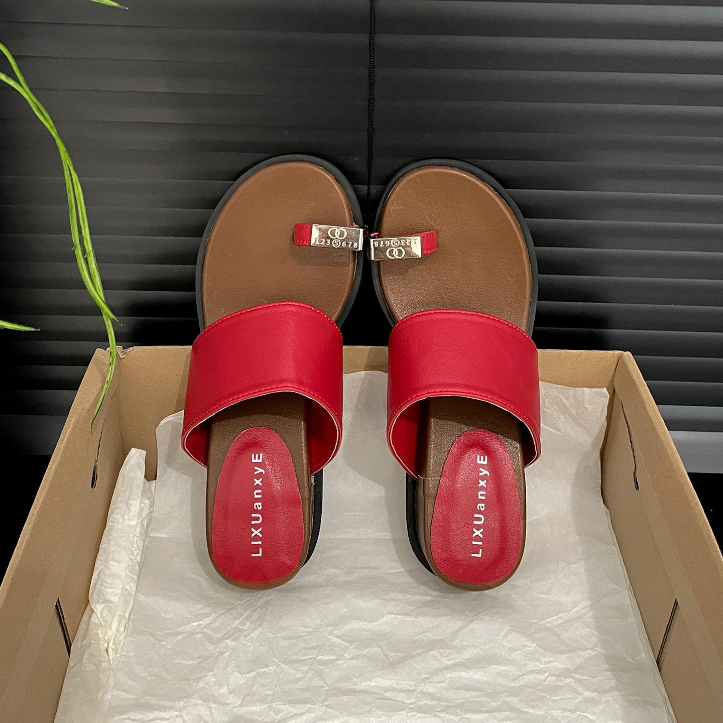 Белые ретро танкетки, шлепанцы с закрытым носком, на лето 2025, новые модели с юбками, французские крутые шлепанцы 40 бордовый
Белые ретро танкетки, шлепанцы с закрытым носком, на лето 2025, новые модели с юбками, французские крутые шлепанцы 40 бордовый