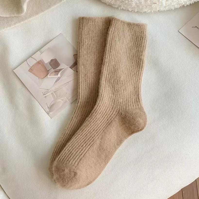 Wool Women s Mid-Calf Fleece-Lined Thick Warm Socks - Solid Colors for Autumn/Winter One Size
Wool Women s Mid-Calf Fleece-Lined Thick Warm Socks - Solid Colors for Autumn/Winter One Size