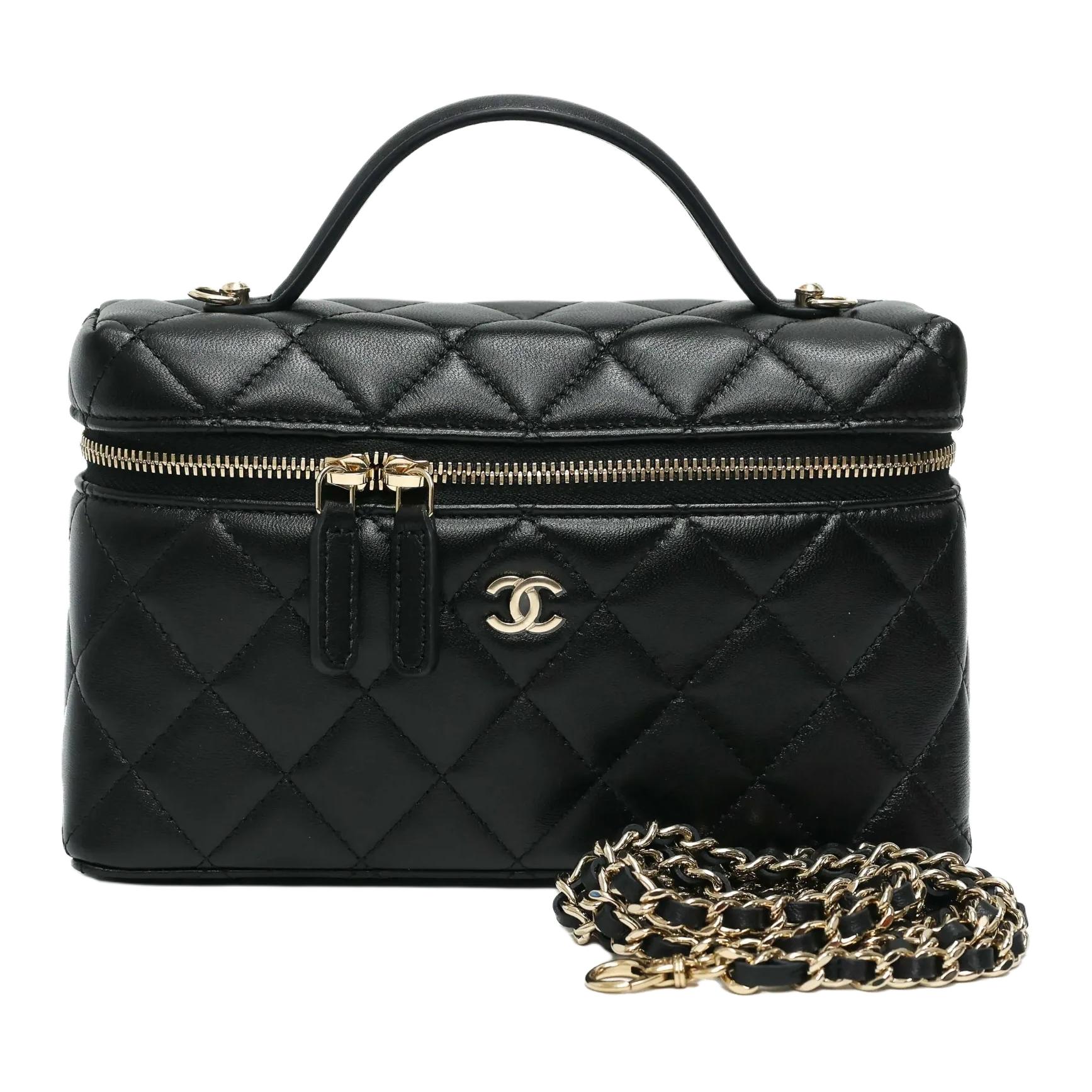 Chanel 25c Золота пряжка Ромбовий візерунок Шкіряний ланцюжок Фірмовий логотип Застібка-блискавка Сумка-месенджер на одне плече Сумка-клатч з натуральної шкіри Жіноча Чорна Gift Set(Basic Set+Box+Shopping Bag) чорний
Chanel 25c Золота пряжка Ромбовий візерунок Шкіряний ланцюжок Фірмовий логотип Застібка-блискавка Сумка-месенджер на одне плече Сумка-клатч з натуральної шкіри Жіноча Чорна Gift Set(Basic Set+Box+Shopping Bag) чорний
