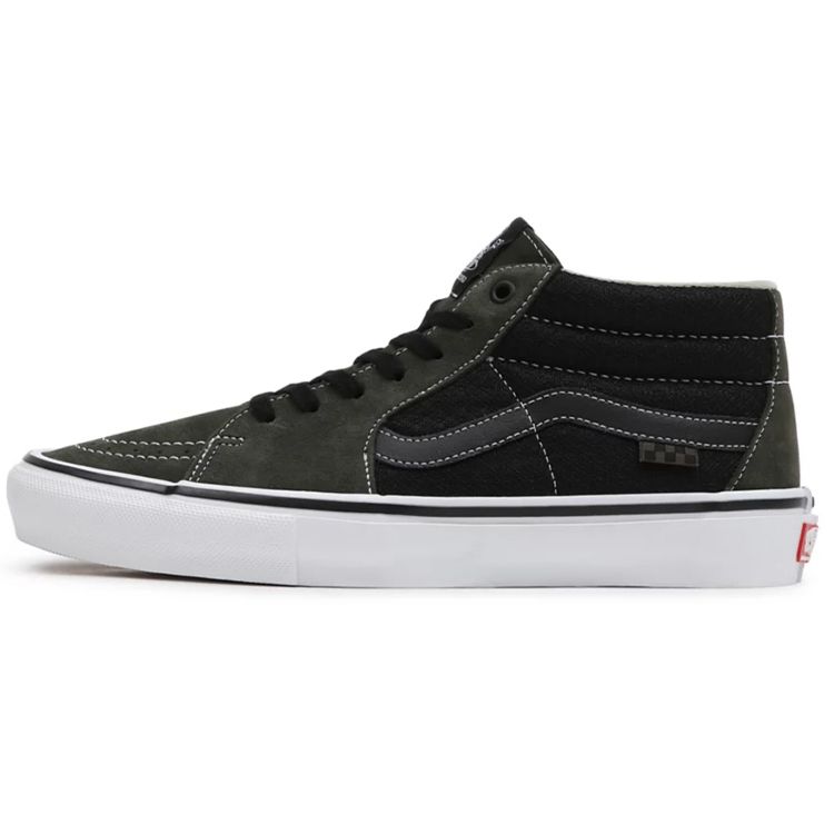 Кроссовки унисекс Vans Skate Grosso Mid Forest Night Зеленый Черный VN0A5FCG98O
Кроссовки унисекс Vans Skate Grosso Mid Forest Night Зеленый Черный VN0A5FCG98O