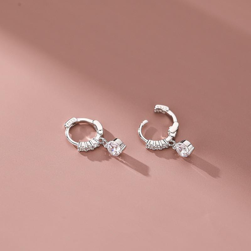 925 Sterling Silver Solitaire Zircon Geometric Stud Earrings for Women Simple Temperament Party Jewelry Gift серебряный
925 Sterling Silver Solitaire Zircon Geometric Stud Earrings for Women Simple Temperament Party Jewelry Gift серебряный