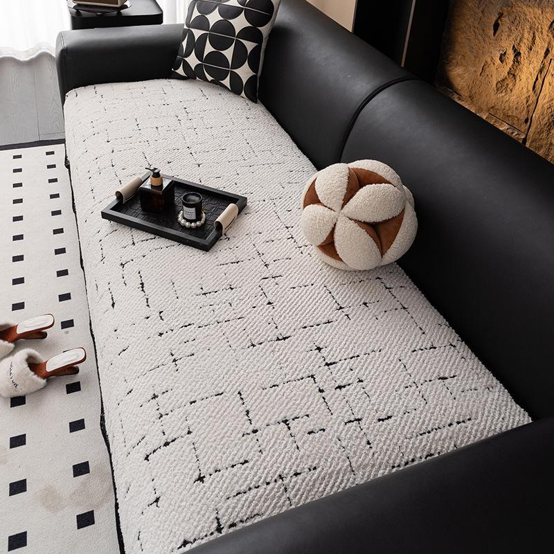 Плюшевая подушка для дивана особой формы, Подушка для сиденья дивана из высококачественной кожи, Цельный нескользящий чехол для дивана на осень и зиму, Ткань-накидка-полотенце 70*70cm
Плюшевая подушка для дивана особой формы, Подушка для сиденья дивана из высококачественной кожи, Цельный нескользящий чехол для дивана на осень и зиму, Ткань-накидка-полотенце 70*70cm