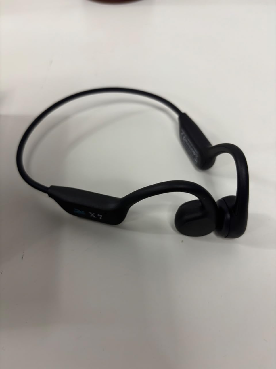 Bluetooth earphones, open headphones for running and fitness
Bluetooth earphones, open headphones for running and fitness