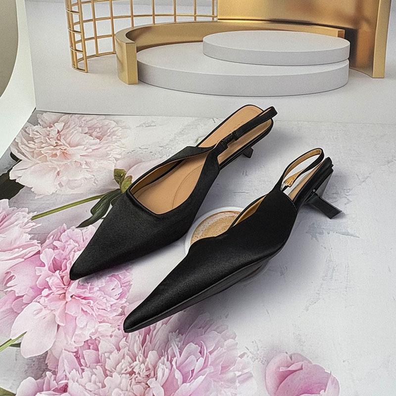 Мода Мода Остроносые Женские Туфли Лодочки Каблуки Обувь Мелкие Женские Слипоны Обувь Шелк Женские Туфли на Среднем Каблуке Сандалии 2025 Новинка 35 чёрный
Мода Мода Остроносые Женские Туфли Лодочки Каблуки Обувь Мелкие Женские Слипоны Обувь Шелк Женские Туфли на Среднем Каблуке Сандалии 2025 Новинка 35 чёрный