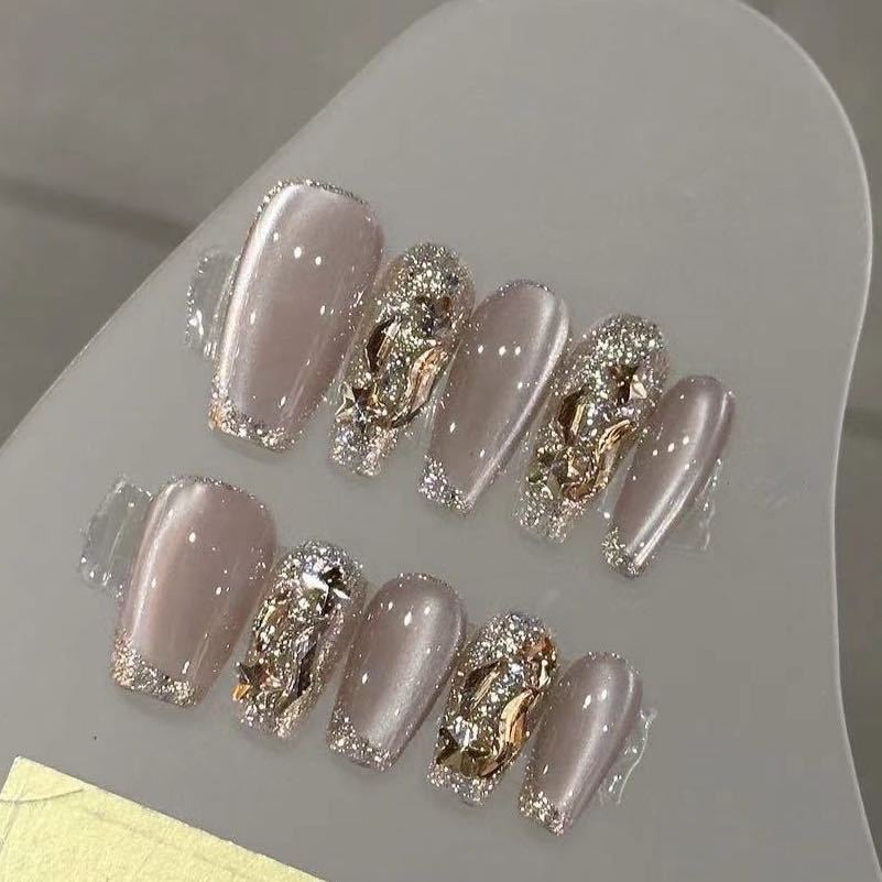 Pure Hand-made Phototherapy Nail Art Pearl Light Wear Nail Finished Product Reused Nail Art Patch To Show Whiteness large L
Pure Hand-made Phototherapy Nail Art Pearl Light Wear Nail Finished Product Reused Nail Art Patch To Show Whiteness large L