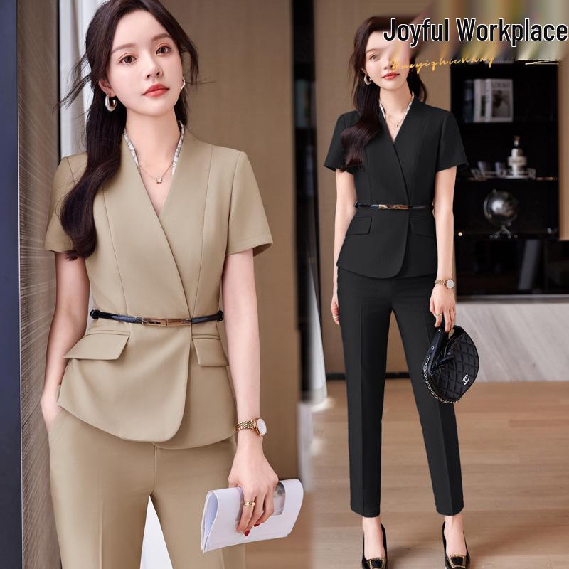 Women s Professional Goddess Style Suit: Fashionable Formal Workwear for Office and Business L
Women s Professional Goddess Style Suit: Fashionable Formal Workwear for Office and Business L