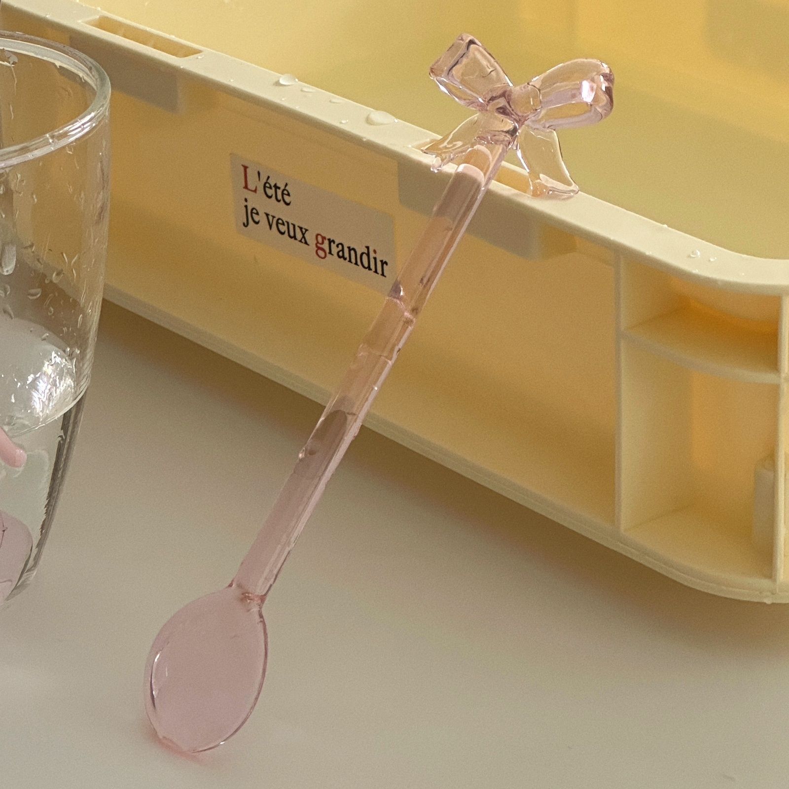 Handmade Cartoon Animal Calla Glass Spoon Ins Korean Style Cute Dessert Coffee Cocktail Mixing Spoon
Handmade Cartoon Animal Calla Glass Spoon Ins Korean Style Cute Dessert Coffee Cocktail Mixing Spoon