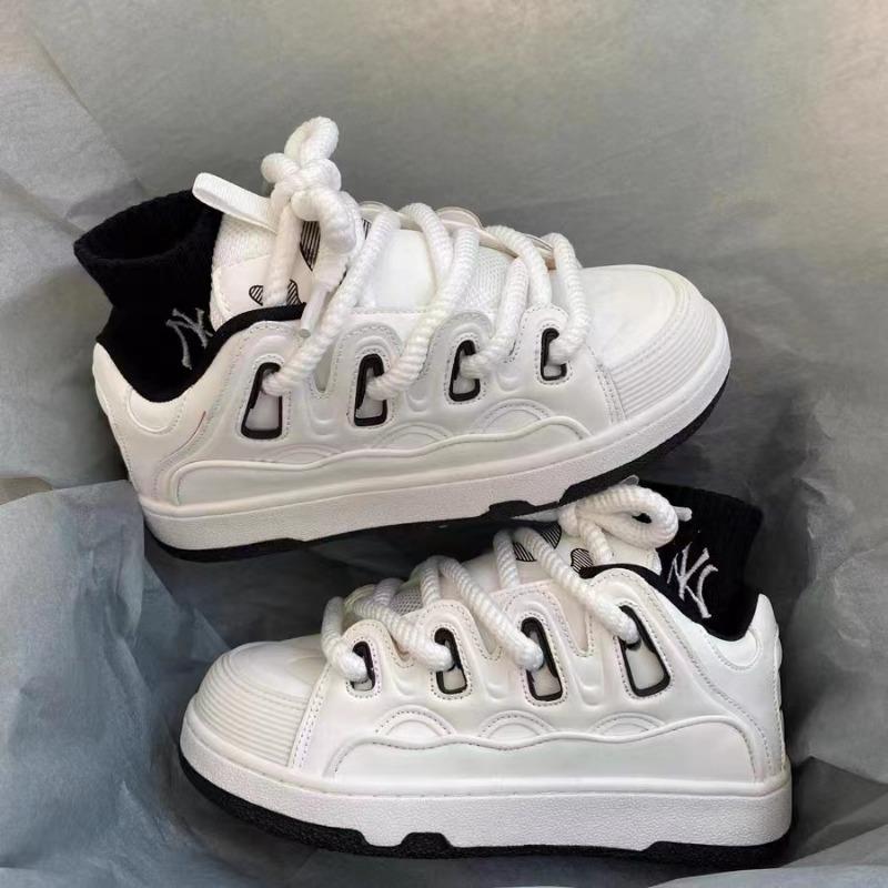 New versatile autumn little white shoes street shot flat-soled non-slip board shoes niche light student shoes 36 белый
New versatile autumn little white shoes street shot flat-soled non-slip board shoes niche light student shoes 36 белый