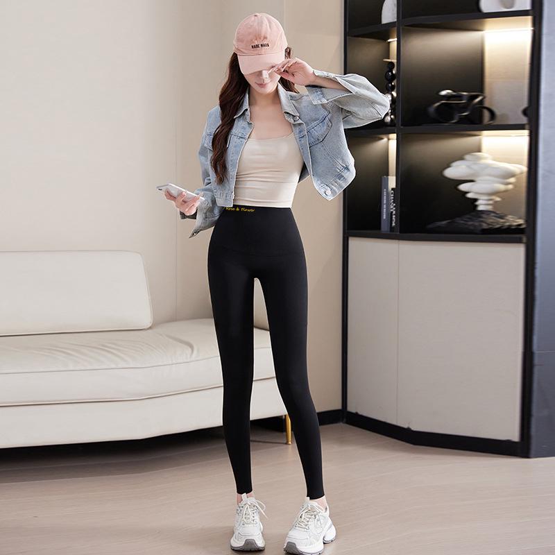 2026 Spring Rose Cross Tummy Control Butt Lifting Yoga Pants for Women - Slimming Base Layer with Nude Feel. Large
2026 Spring Rose Cross Tummy Control Butt Lifting Yoga Pants for Women - Slimming Base Layer with Nude Feel. Large