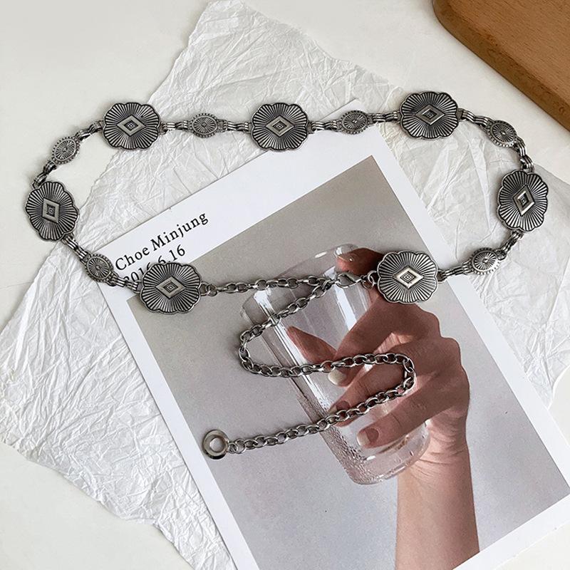Meier Carved antique silver chain metal waist chain hot girl skirt pants decorative belt золотой
Meier Carved antique silver chain metal waist chain hot girl skirt pants decorative belt золотой
