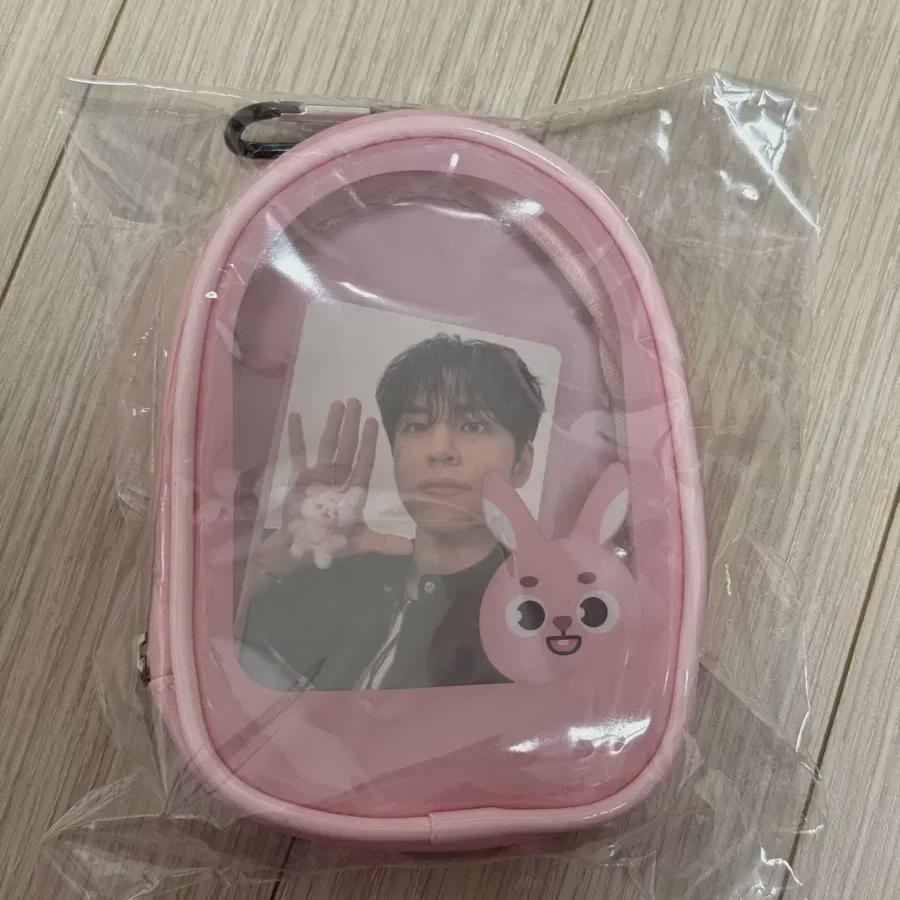 Day6 Finallecon Md Denimals Прозрачный плюшевый мешочек Пакет Pilkit
Day6 Finallecon Md Denimals Прозрачный плюшевый мешочек Пакет Pilkit