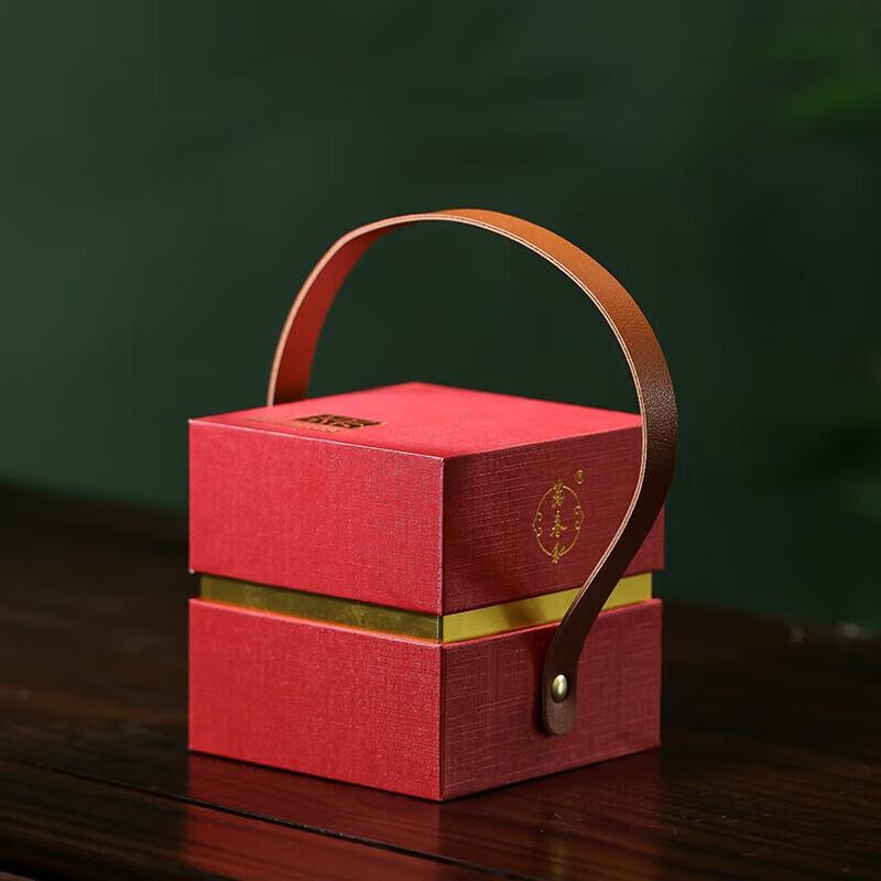 Wan Chun He Egret & Lotus Chinese Master Tea Cup
Wan Chun He Egret & Lotus Chinese Master Tea Cup