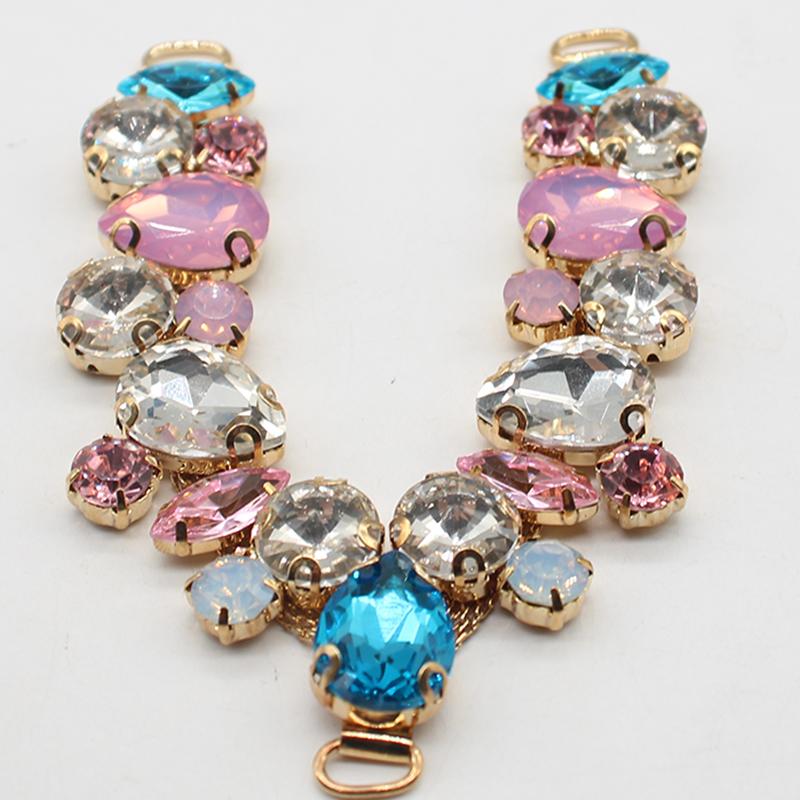 1pc/batch 110mm Pink Waterdrop Diamond Rhinestone Chain Acrylic Bikini Buckle DIY Hand Sewn Beach Shoes Apparel антична латунь кольору
1pc/batch 110mm Pink Waterdrop Diamond Rhinestone Chain Acrylic Bikini Buckle DIY Hand Sewn Beach Shoes Apparel антична латунь кольору