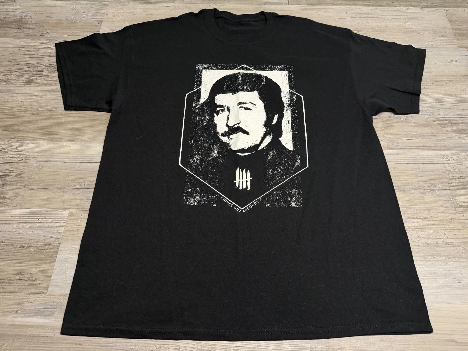 Knives Out Records Hardcore Metalcore Music Promo T-Shirt Black Short Sleeve XL M
Knives Out Records Hardcore Metalcore Music Promo T-Shirt Black Short Sleeve XL M