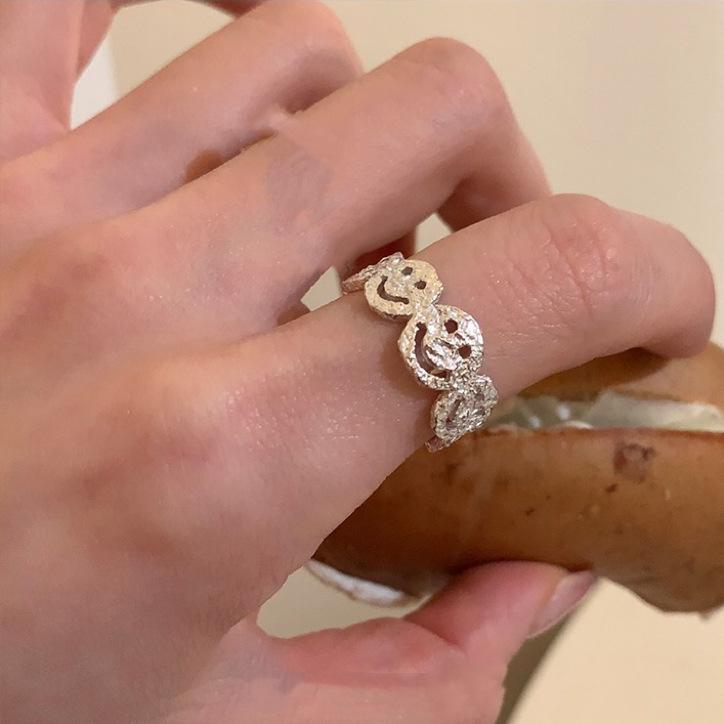 Відкрите кільце-квітка із стерлінгового срібла з цирконами – Елегантний жіночий дизайн, Мінімалістичний стиль
Відкрите кільце-квітка із стерлінгового срібла з цирконами – Елегантний жіночий дизайн, Мінімалістичний стиль