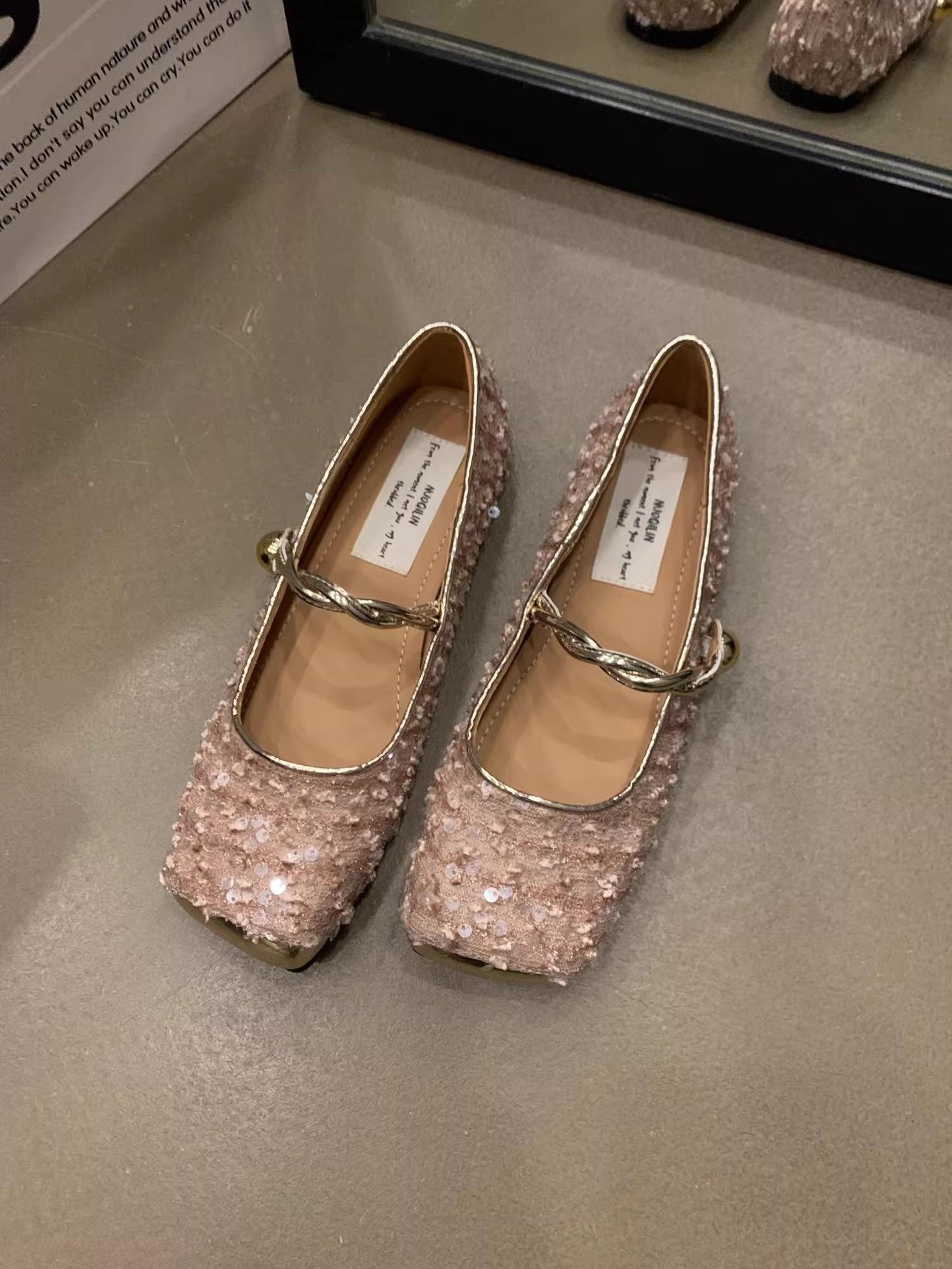 Модные балетки Женские костюмные туфли Мэри Джейн из твида Балетки с пайетками на верхней части 40 розовый
Модные балетки Женские костюмные туфли Мэри Джейн из твида Балетки с пайетками на верхней части 40 розовый